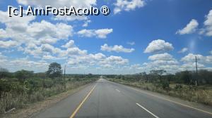 [P16] drumul spre Livingstone » foto by robert
 - 
<span class="allrVoted glyphicon glyphicon-heart hidden" id="av1512684"></span>
<a class="m-l-10 hidden" id="sv1512684" onclick="voting_Foto_DelVot(,1512684,29216)" role="button">șterge vot <span class="glyphicon glyphicon-remove"></span></a>
<a id="v91512684" class=" c-red"  onclick="voting_Foto_SetVot(1512684)" role="button"><span class="glyphicon glyphicon-heart-empty"></span> <b>LIKE</b> = Votează poza</a> <img class="hidden"  id="f1512684W9" src="/imagini/loader.gif" border="0" /><span class="AjErrMes hidden" id="e1512684ErM"></span>