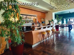 [P36] Barul din lobby » foto by crismis
 - 
<span class="allrVoted glyphicon glyphicon-heart hidden" id="av1513926"></span>
<a class="m-l-10 hidden" id="sv1513926" onclick="voting_Foto_DelVot(,1513926,29221)" role="button">șterge vot <span class="glyphicon glyphicon-remove"></span></a>
<a id="v91513926" class=" c-red"  onclick="voting_Foto_SetVot(1513926)" role="button"><span class="glyphicon glyphicon-heart-empty"></span> <b>LIKE</b> = Votează poza</a> <img class="hidden"  id="f1513926W9" src="/imagini/loader.gif" border="0" /><span class="AjErrMes hidden" id="e1513926ErM"></span>