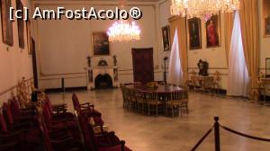 [P02] Sala de Mese de Stat. Decorul este completat de o masa ovala pe mijloc si tablourile de pe pereti cu presedintii Republicii din 1974 pana astazi. » foto by ovidiuyepi
 - 
<span class="allrVoted glyphicon glyphicon-heart hidden" id="av1233277"></span>
<a class="m-l-10 hidden" id="sv1233277" onclick="voting_Foto_DelVot(,1233277,29231)" role="button">șterge vot <span class="glyphicon glyphicon-remove"></span></a>
<a id="v91233277" class=" c-red"  onclick="voting_Foto_SetVot(1233277)" role="button"><span class="glyphicon glyphicon-heart-empty"></span> <b>LIKE</b> = Votează poza</a> <img class="hidden"  id="f1233277W9" src="/imagini/loader.gif" border="0" /><span class="AjErrMes hidden" id="e1233277ErM"></span>