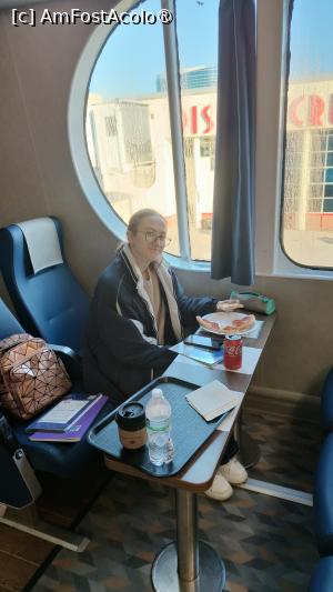 [P03] Fiică-mea în cabina ferry Ft Lauderdale - Bahamas » foto by Cornel
 - 
<span class="allrVoted glyphicon glyphicon-heart hidden" id="av1515026"></span>
<a class="m-l-10 hidden" id="sv1515026" onclick="voting_Foto_DelVot(,1515026,29233)" role="button">șterge vot <span class="glyphicon glyphicon-remove"></span></a>
<a id="v91515026" class=" c-red"  onclick="voting_Foto_SetVot(1515026)" role="button"><span class="glyphicon glyphicon-heart-empty"></span> <b>LIKE</b> = Votează poza</a> <img class="hidden"  id="f1515026W9" src="/imagini/loader.gif" border="0" /><span class="AjErrMes hidden" id="e1515026ErM"></span>