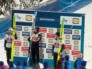 [P23] Ceremonia de premiere » foto by adso
 - 
<span class="allrVoted glyphicon glyphicon-heart hidden" id="av1518444"></span>
<a class="m-l-10 hidden" id="sv1518444" onclick="voting_Foto_DelVot(,1518444,29257)" role="button">șterge vot <span class="glyphicon glyphicon-remove"></span></a>
<a id="v91518444" class=" c-red"  onclick="voting_Foto_SetVot(1518444)" role="button"><span class="glyphicon glyphicon-heart-empty"></span> <b>LIKE</b> = Votează poza</a> <img class="hidden"  id="f1518444W9" src="/imagini/loader.gif" border="0" /><span class="AjErrMes hidden" id="e1518444ErM"></span>