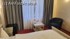 [P05] Camera matrimoniala deluxe - Hotel Bavaria, Craiova » foto by vlado2
 - 
<span class="allrVoted glyphicon glyphicon-heart hidden" id="av1525568"></span>
<a class="m-l-10 hidden" id="sv1525568" onclick="voting_Foto_DelVot(,1525568,29272)" role="button">șterge vot <span class="glyphicon glyphicon-remove"></span></a>
<a id="v91525568" class=" c-red"  onclick="voting_Foto_SetVot(1525568)" role="button"><span class="glyphicon glyphicon-heart-empty"></span> <b>LIKE</b> = Votează poza</a> <img class="hidden"  id="f1525568W9" src="/imagini/loader.gif" border="0" /><span class="AjErrMes hidden" id="e1525568ErM"></span>