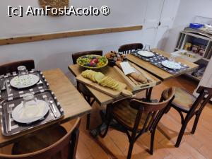 [P42] Micul dejun » foto by crismis
 - 
<span class="allrVoted glyphicon glyphicon-heart hidden" id="av1522470"></span>
<a class="m-l-10 hidden" id="sv1522470" onclick="voting_Foto_DelVot(,1522470,29284)" role="button">șterge vot <span class="glyphicon glyphicon-remove"></span></a>
<a id="v91522470" class=" c-red"  onclick="voting_Foto_SetVot(1522470)" role="button"><span class="glyphicon glyphicon-heart-empty"></span> <b>LIKE</b> = Votează poza</a> <img class="hidden"  id="f1522470W9" src="/imagini/loader.gif" border="0" /><span class="AjErrMes hidden" id="e1522470ErM"></span>