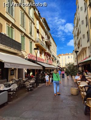 [P14] Rue Hoche, plină de mâncătorii » foto by crismis
 - 
<span class="allrVoted glyphicon glyphicon-heart hidden" id="av1522324"></span>
<a class="m-l-10 hidden" id="sv1522324" onclick="voting_Foto_DelVot(,1522324,29285)" role="button">șterge vot <span class="glyphicon glyphicon-remove"></span></a>
<a id="v91522324" class=" c-red"  onclick="voting_Foto_SetVot(1522324)" role="button"><span class="glyphicon glyphicon-heart-empty"></span> <b>LIKE</b> = Votează poza</a> <img class="hidden"  id="f1522324W9" src="/imagini/loader.gif" border="0" /><span class="AjErrMes hidden" id="e1522324ErM"></span>