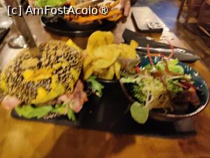 [P09] Black Sails - A Pirate Tavern; burgerul casei » foto by crismis
 - 
<span class="allrVoted glyphicon glyphicon-heart hidden" id="av1522319"></span>
<a class="m-l-10 hidden" id="sv1522319" onclick="voting_Foto_DelVot(,1522319,29285)" role="button">șterge vot <span class="glyphicon glyphicon-remove"></span></a>
<a id="v91522319" class=" c-red"  onclick="voting_Foto_SetVot(1522319)" role="button"><span class="glyphicon glyphicon-heart-empty"></span> <b>LIKE</b> = Votează poza</a> <img class="hidden"  id="f1522319W9" src="/imagini/loader.gif" border="0" /><span class="AjErrMes hidden" id="e1522319ErM"></span>