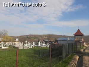 [P01] Cimitirul satului Grăjdeni » foto by adso
 - 
<span class="allrVoted glyphicon glyphicon-heart hidden" id="av1524209"></span>
<a class="m-l-10 hidden" id="sv1524209" onclick="voting_Foto_DelVot(,1524209,29292)" role="button">șterge vot <span class="glyphicon glyphicon-remove"></span></a>
<a id="v91524209" class=" c-red"  onclick="voting_Foto_SetVot(1524209)" role="button"><span class="glyphicon glyphicon-heart-empty"></span> <b>LIKE</b> = Votează poza</a> <img class="hidden"  id="f1524209W9" src="/imagini/loader.gif" border="0" /><span class="AjErrMes hidden" id="e1524209ErM"></span>