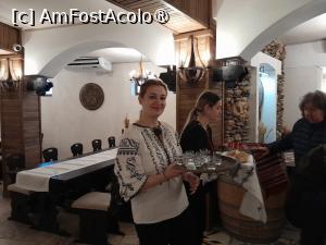 [P29] la primire cu pâine si tuica » foto by Yolanda
 - 
<span class="allrVoted glyphicon glyphicon-heart hidden" id="av1524453"></span>
<a class="m-l-10 hidden" id="sv1524453" onclick="voting_Foto_DelVot(,1524453,29294)" role="button">șterge vot <span class="glyphicon glyphicon-remove"></span></a>
<a id="v91524453" class=" c-red"  onclick="voting_Foto_SetVot(1524453)" role="button"><span class="glyphicon glyphicon-heart-empty"></span> <b>LIKE</b> = Votează poza</a> <img class="hidden"  id="f1524453W9" src="/imagini/loader.gif" border="0" /><span class="AjErrMes hidden" id="e1524453ErM"></span>