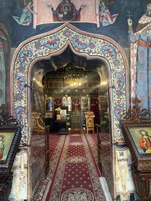 [P17] Mănăstirea Polovragi, Gorj. » foto by Floria
 - 
<span class="allrVoted glyphicon glyphicon-heart hidden" id="av1526283"></span>
<a class="m-l-10 hidden" id="sv1526283" onclick="voting_Foto_DelVot(,1526283,29308)" role="button">șterge vot <span class="glyphicon glyphicon-remove"></span></a>
<a id="v91526283" class=" c-red"  onclick="voting_Foto_SetVot(1526283)" role="button"><span class="glyphicon glyphicon-heart-empty"></span> <b>LIKE</b> = Votează poza</a> <img class="hidden"  id="f1526283W9" src="/imagini/loader.gif" border="0" /><span class="AjErrMes hidden" id="e1526283ErM"></span>