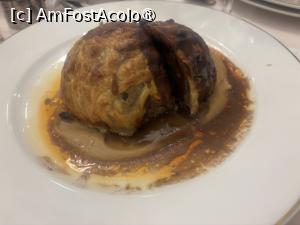 [P20] Restaurant La Comtesse - Beef Wellington » foto by nicole33
 - 
<span class="allrVoted glyphicon glyphicon-heart hidden" id="av1534960"></span>
<a class="m-l-10 hidden" id="sv1534960" onclick="voting_Foto_DelVot(,1534960,29377)" role="button">șterge vot <span class="glyphicon glyphicon-remove"></span></a>
<a id="v91534960" class=" c-red"  onclick="voting_Foto_SetVot(1534960)" role="button"><span class="glyphicon glyphicon-heart-empty"></span> <b>LIKE</b> = Votează poza</a> <img class="hidden"  id="f1534960W9" src="/imagini/loader.gif" border="0" /><span class="AjErrMes hidden" id="e1534960ErM"></span>