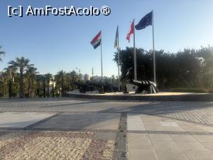 [P29] Restaurant La Comtesse - steaguri şi tunuri la intrarea în palat » foto by nicole33
 - 
<span class="allrVoted glyphicon glyphicon-heart hidden" id="av1534969"></span>
<a class="m-l-10 hidden" id="sv1534969" onclick="voting_Foto_DelVot(,1534969,29377)" role="button">șterge vot <span class="glyphicon glyphicon-remove"></span></a>
<a id="v91534969" class=" c-red"  onclick="voting_Foto_SetVot(1534969)" role="button"><span class="glyphicon glyphicon-heart-empty"></span> <b>LIKE</b> = Votează poza</a> <img class="hidden"  id="f1534969W9" src="/imagini/loader.gif" border="0" /><span class="AjErrMes hidden" id="e1534969ErM"></span>