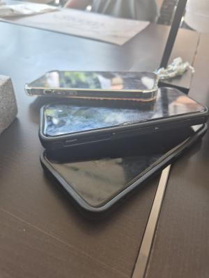 [P05] Telefoane arestate » foto by adrianaglogo <span class="label label-default labelC_thin small">NEVOTABILĂ</span>