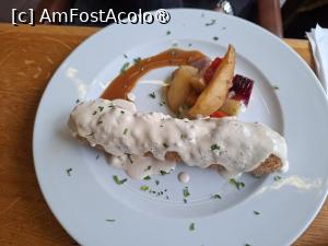 [P28] Prizren, Restaurant - Pizzeria Marashi, Skenderbeg (Șnițel rulat cu sos de smântână) cu Cartofi aurii și alte legume » foto by mprofeanu
 - 
<span class="allrVoted glyphicon glyphicon-heart hidden" id="av1536390"></span>
<a class="m-l-10 hidden" id="sv1536390" onclick="voting_Foto_DelVot(,1536390,29391)" role="button">șterge vot <span class="glyphicon glyphicon-remove"></span></a>
<a id="v91536390" class=" c-red"  onclick="voting_Foto_SetVot(1536390)" role="button"><span class="glyphicon glyphicon-heart-empty"></span> <b>LIKE</b> = Votează poza</a> <img class="hidden"  id="f1536390W9" src="/imagini/loader.gif" border="0" /><span class="AjErrMes hidden" id="e1536390ErM"></span>